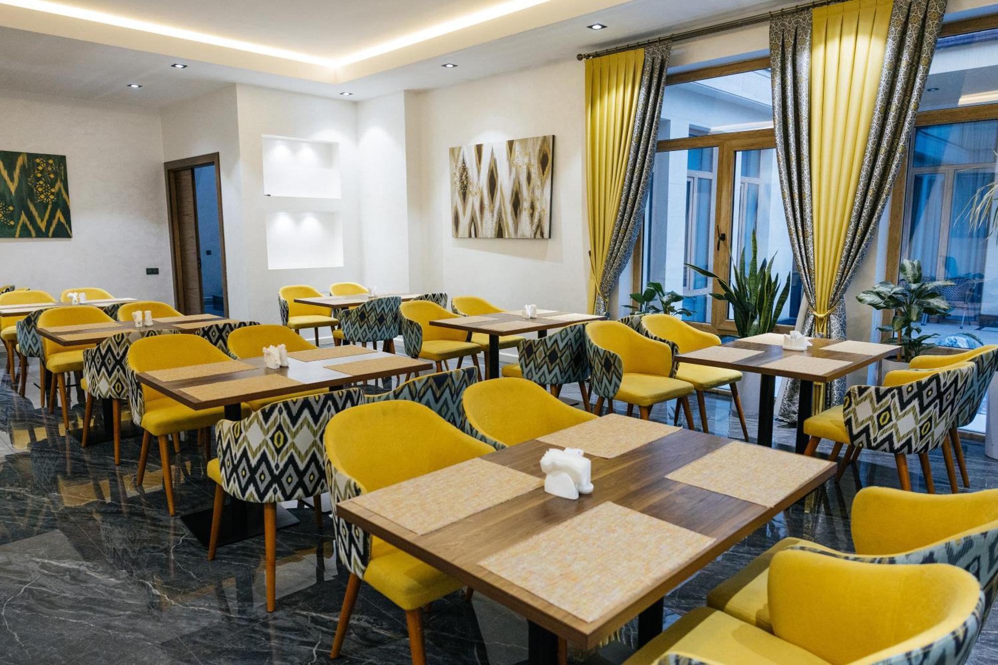 Hotel Marwa Tashkent Pool&Spa Buitenkant foto